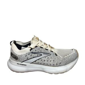 Brooks Glycerin Women's Running Shoe in Cream and Gray
